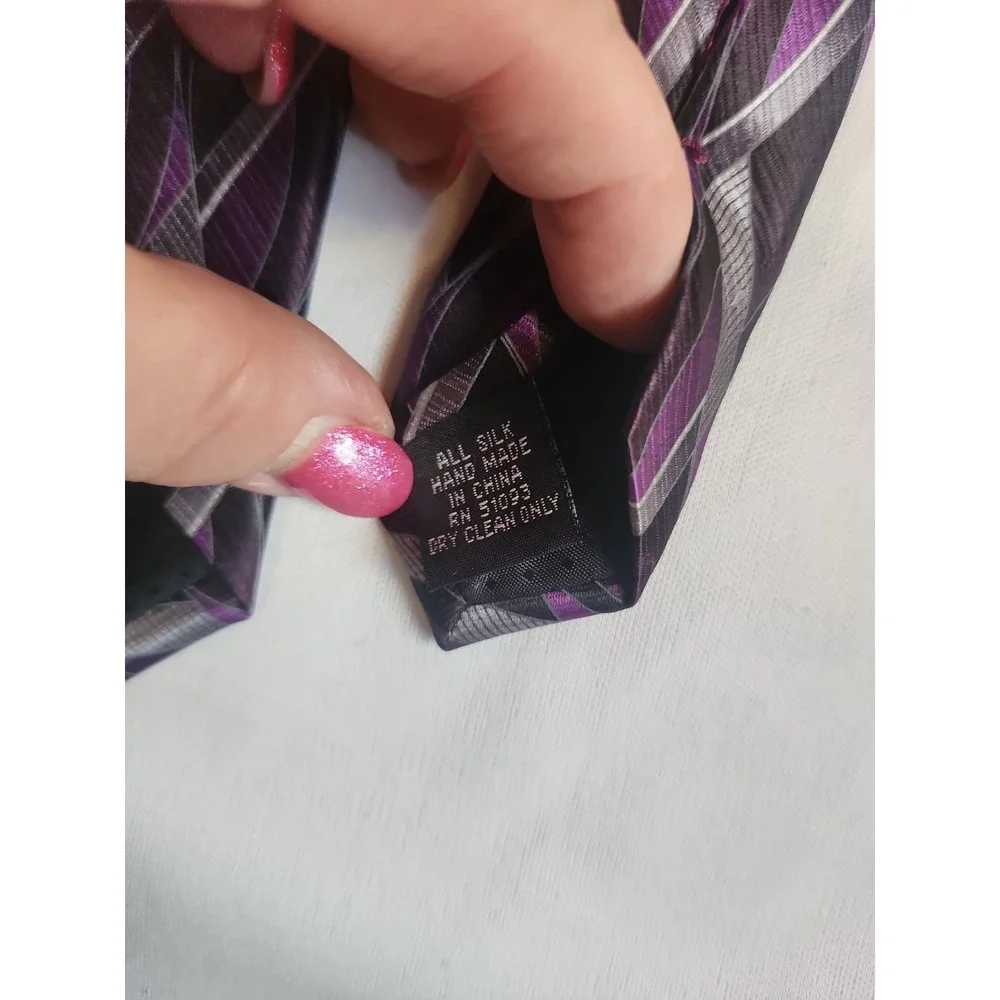 Vintage Stafford Men's Necktie Silk Purple Woven‎ Geometric Wave Design